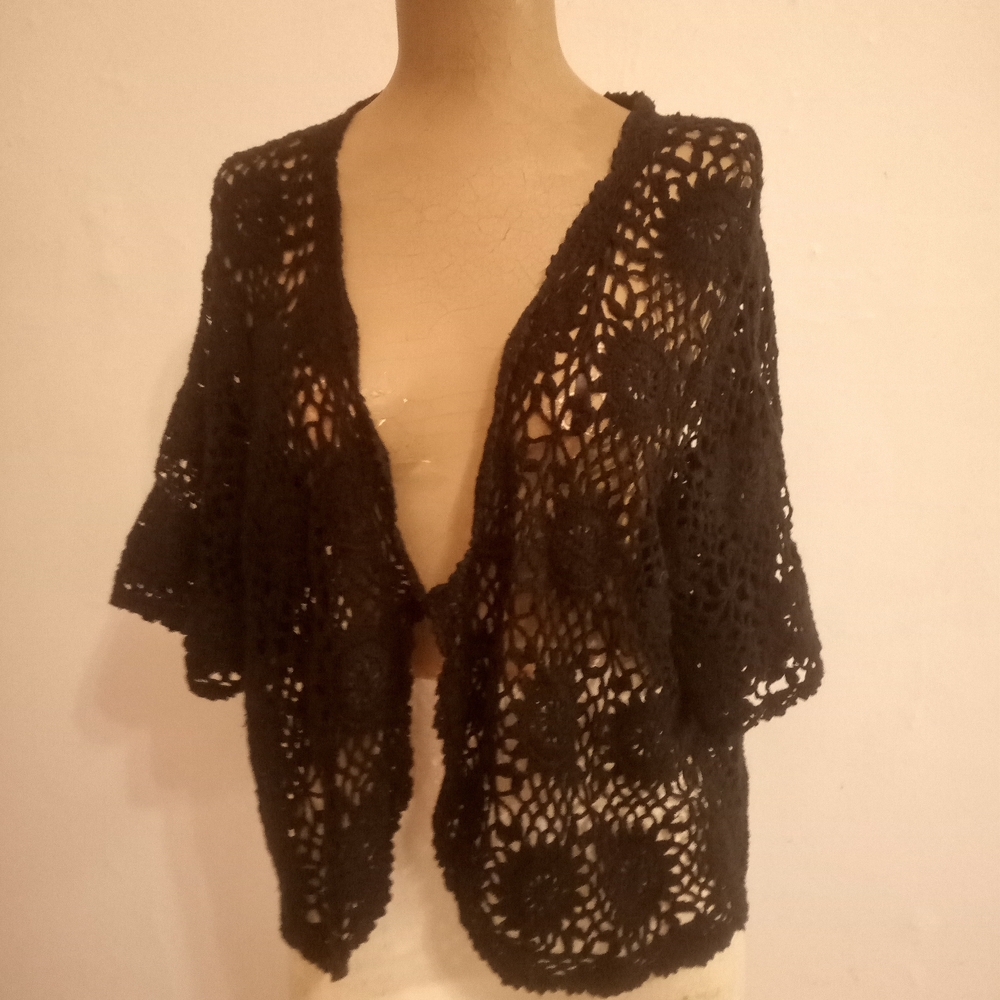 Elegant Black Crochet Women's Poncho